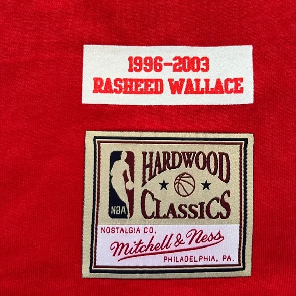 NBA Portland Trailblazers Wallace T-Shirt - Picture 3 of 9